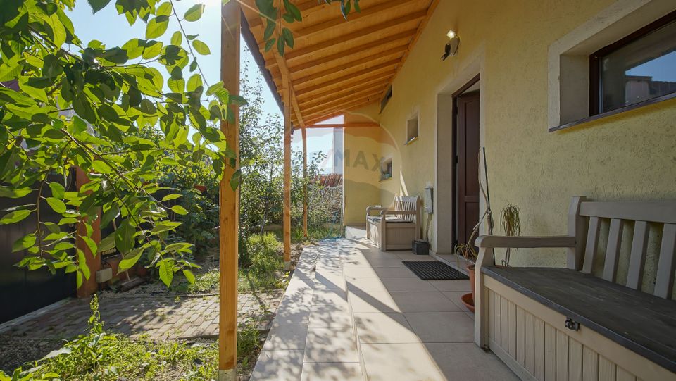 4 room House / Villa for sale, Sud area