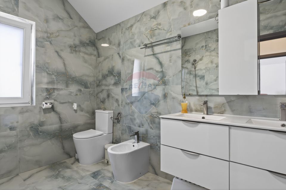 Casă la cheie cu teren 544 mp de vanzare in zona 6 Vanatori,Arad