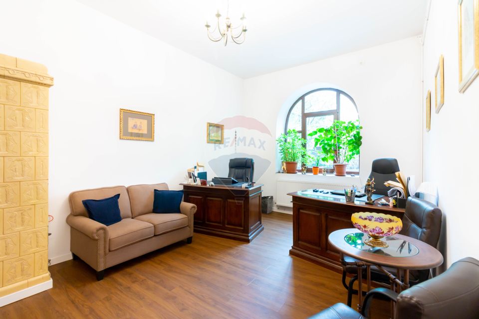 Apartament cu 4 camere în zona Cismigiu / Stirbei Voda