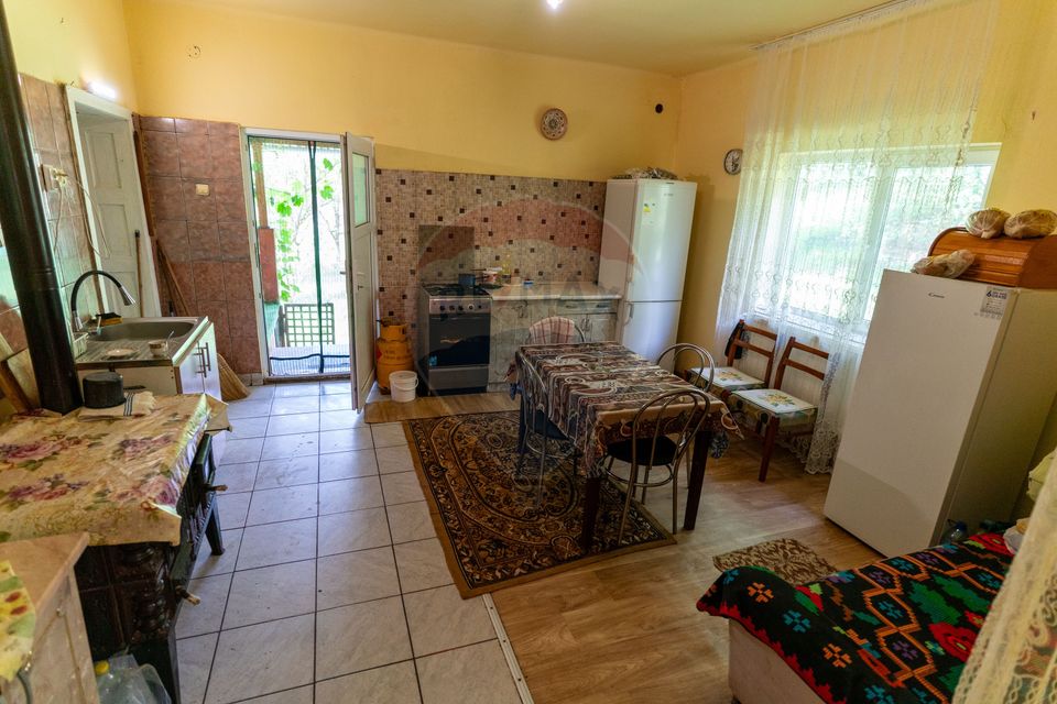 Casă / Vilă cu 3 camere de vânzare