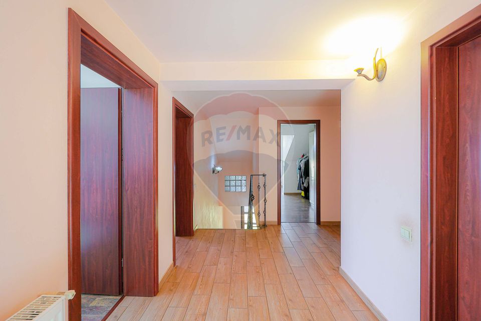 Vilă elegantă în Sânmartin – mobilată, lângă Băile Felix, Bihor