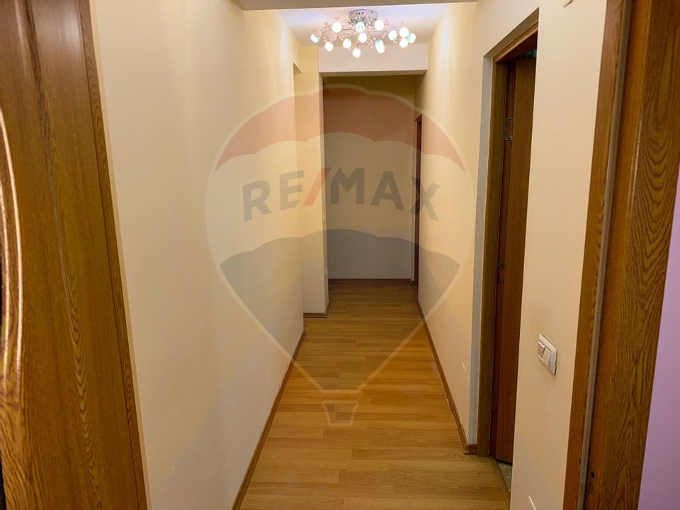 VANZARE Apartament cu 3 camere in zona Voluntari