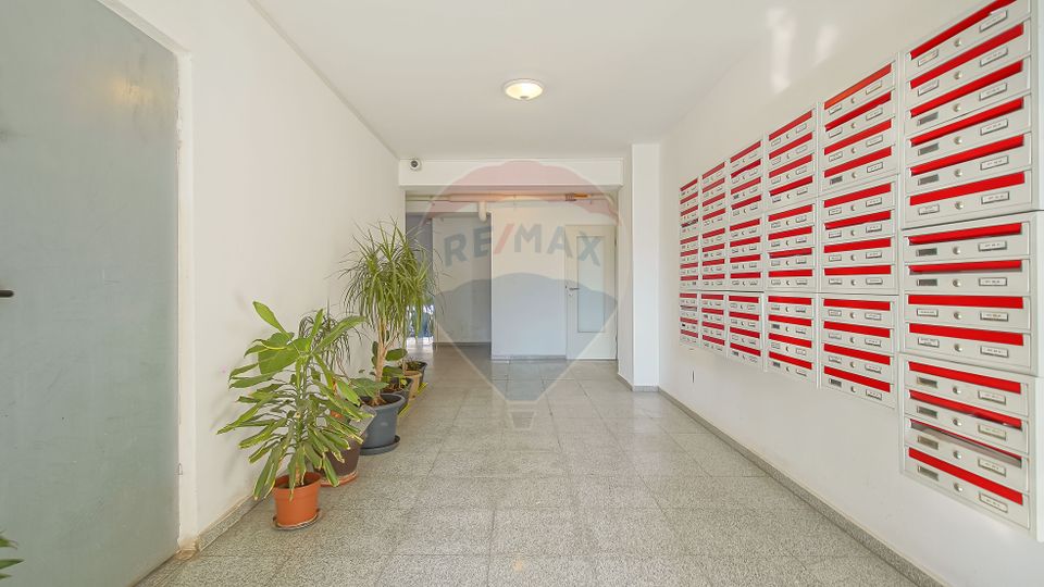 3 room Apartment for sale, Bartolomeu area