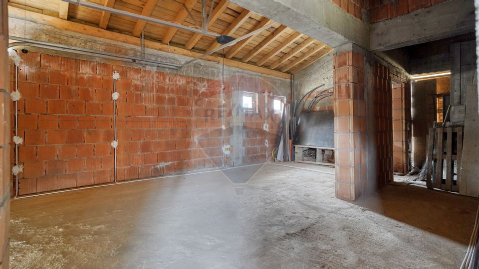 Casă / Vilă cu 6 camere de vânzare în Predeal