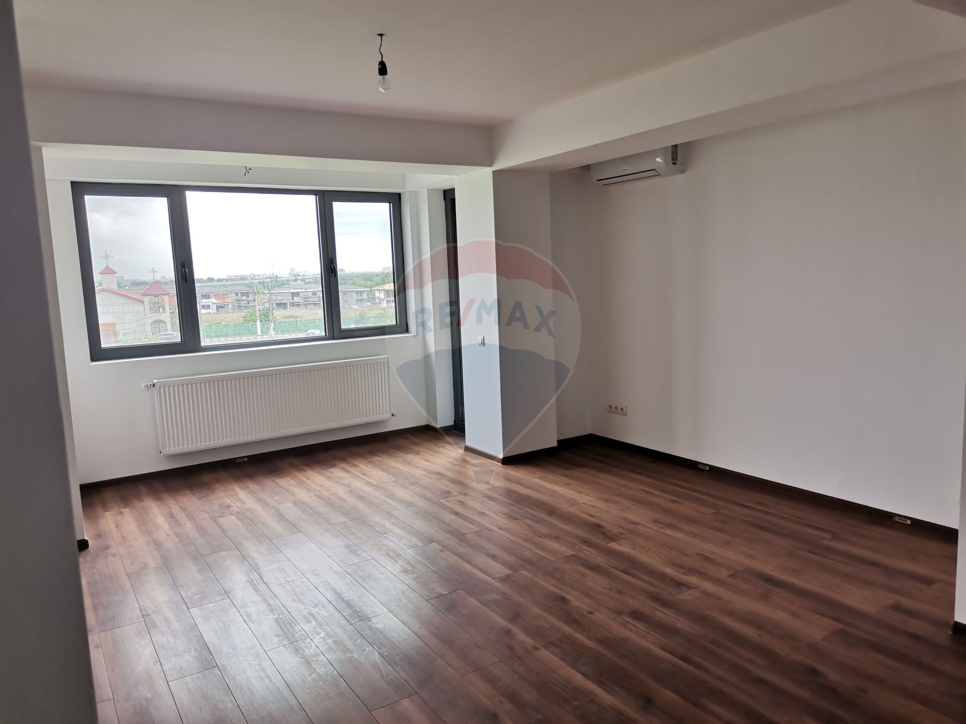 Apartament 2 camere vanzare in bloc de apartamente Bucuresti, Pipera