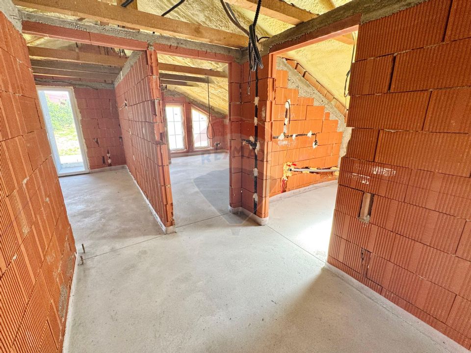 5 room House / Villa for sale, Central area