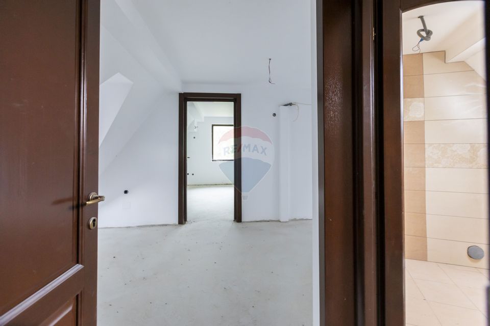 15 room House / Villa for sale, Central area