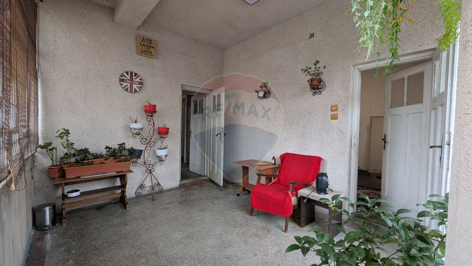 Vânzare Casă / Vilă cu 11 camere  în zona Iancului