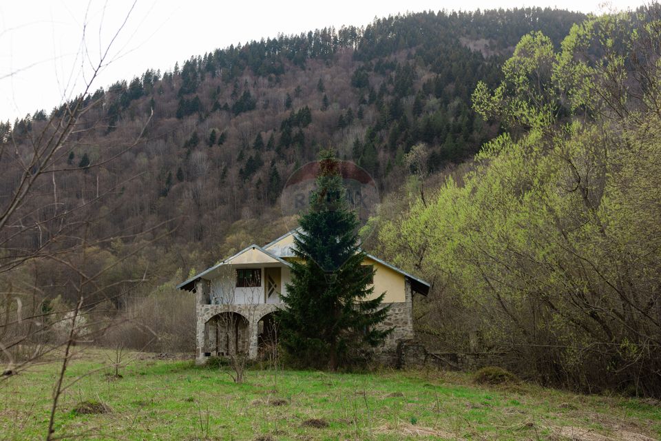 Land 30,283sqm Cazaci / Strada Principala DC 135