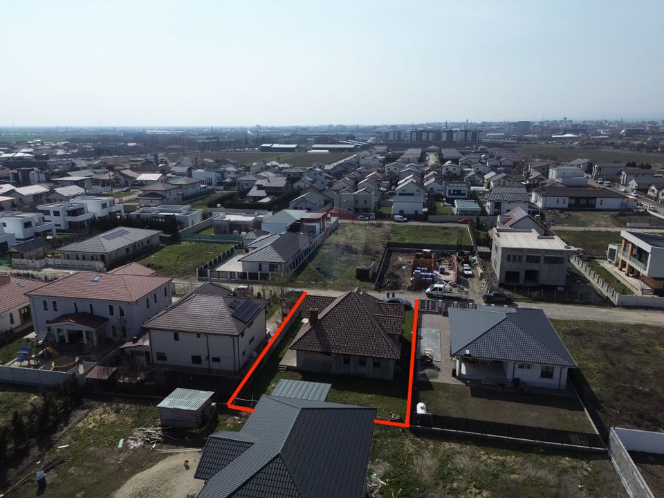 Casă / Vilă Caisului 90% gata