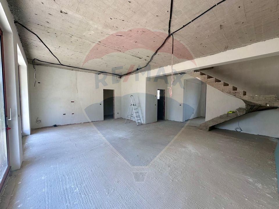 Casă / Vilă  SMART in  Voluntari/ Matei Millo/Pompa de Caldura