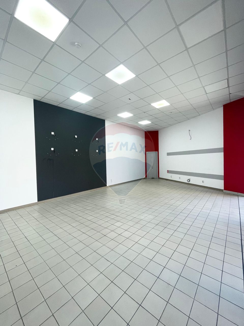 Spațiu de inchiriat in Centru Comercial Fortuna