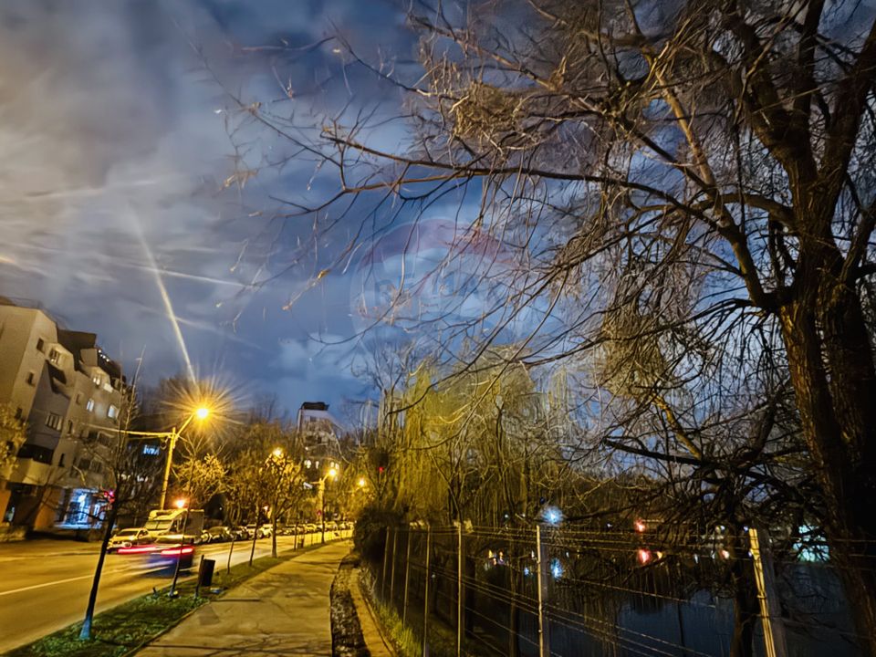 Apartament cu 2 camere de vânzare în Baneasa , Herastrau