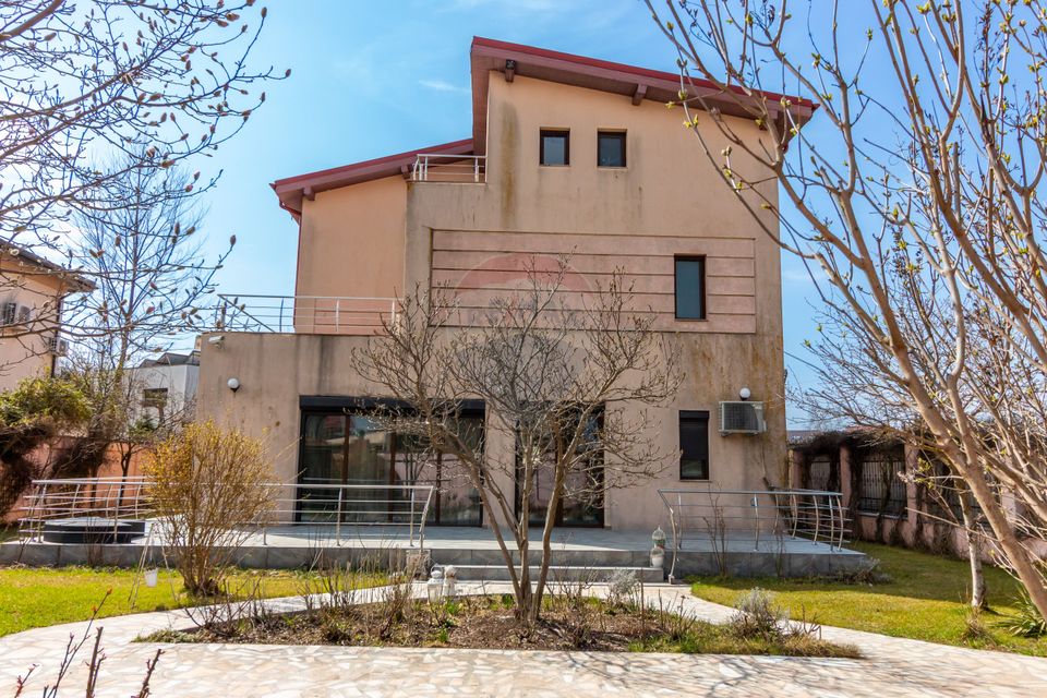 Opportunity to purchase 7-room villa Corbeanca