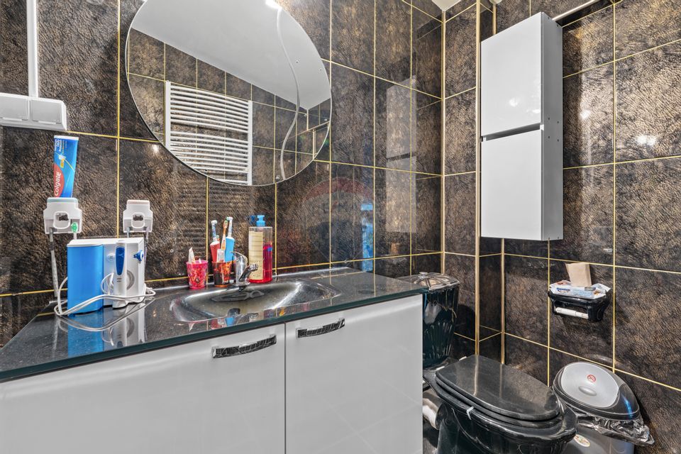 Casă / Vilă cu 6 camere de vânzare - Oraselul Copiilor