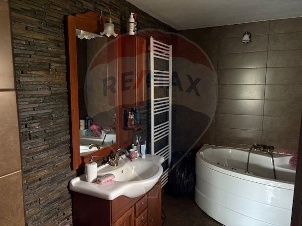 Casă / Vilă cu 2 camere de vânzare