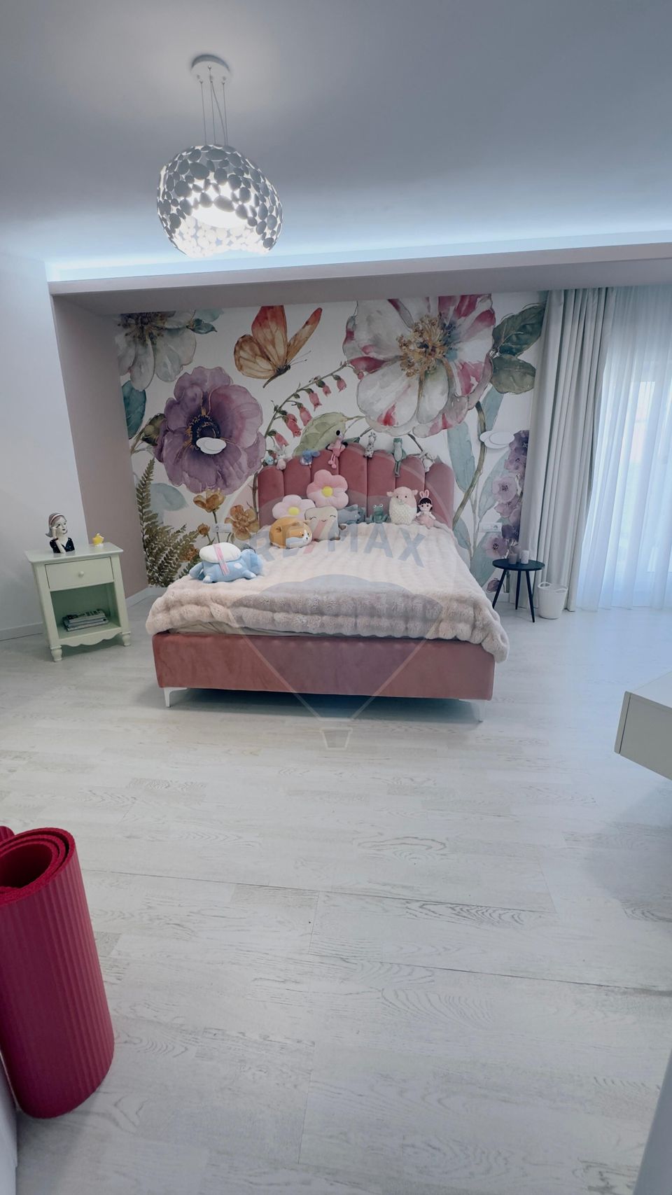 Proprietate premium în Filiași, locuință de lux cu spații comerciale