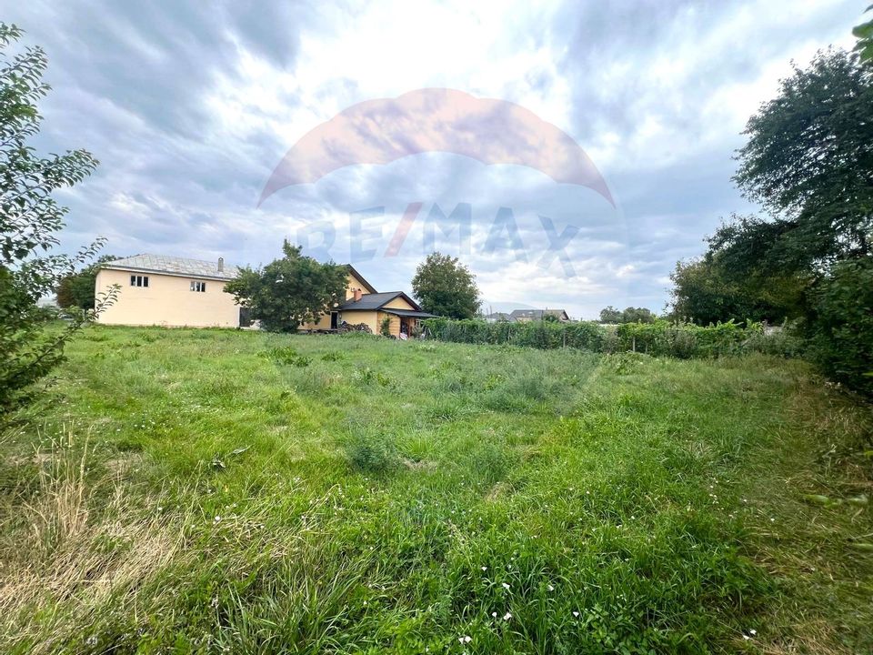 Casă / Vilă cu 6 camere de vânzare în com. Răcăciuni