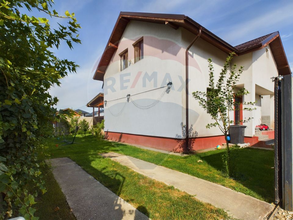 Casa de vanzare  |  Varteju  |  4 camere