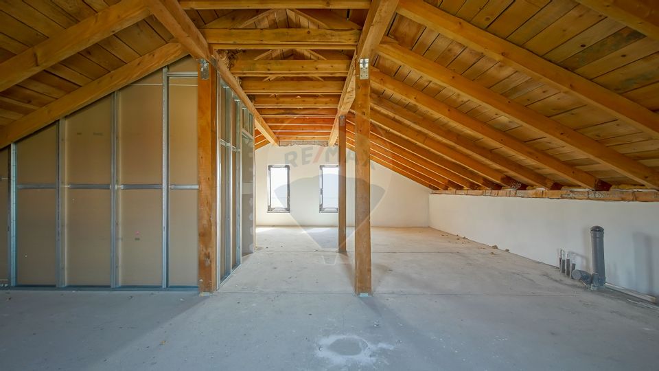 Comision 0 %! Casă de vânzare, Sânpetru!