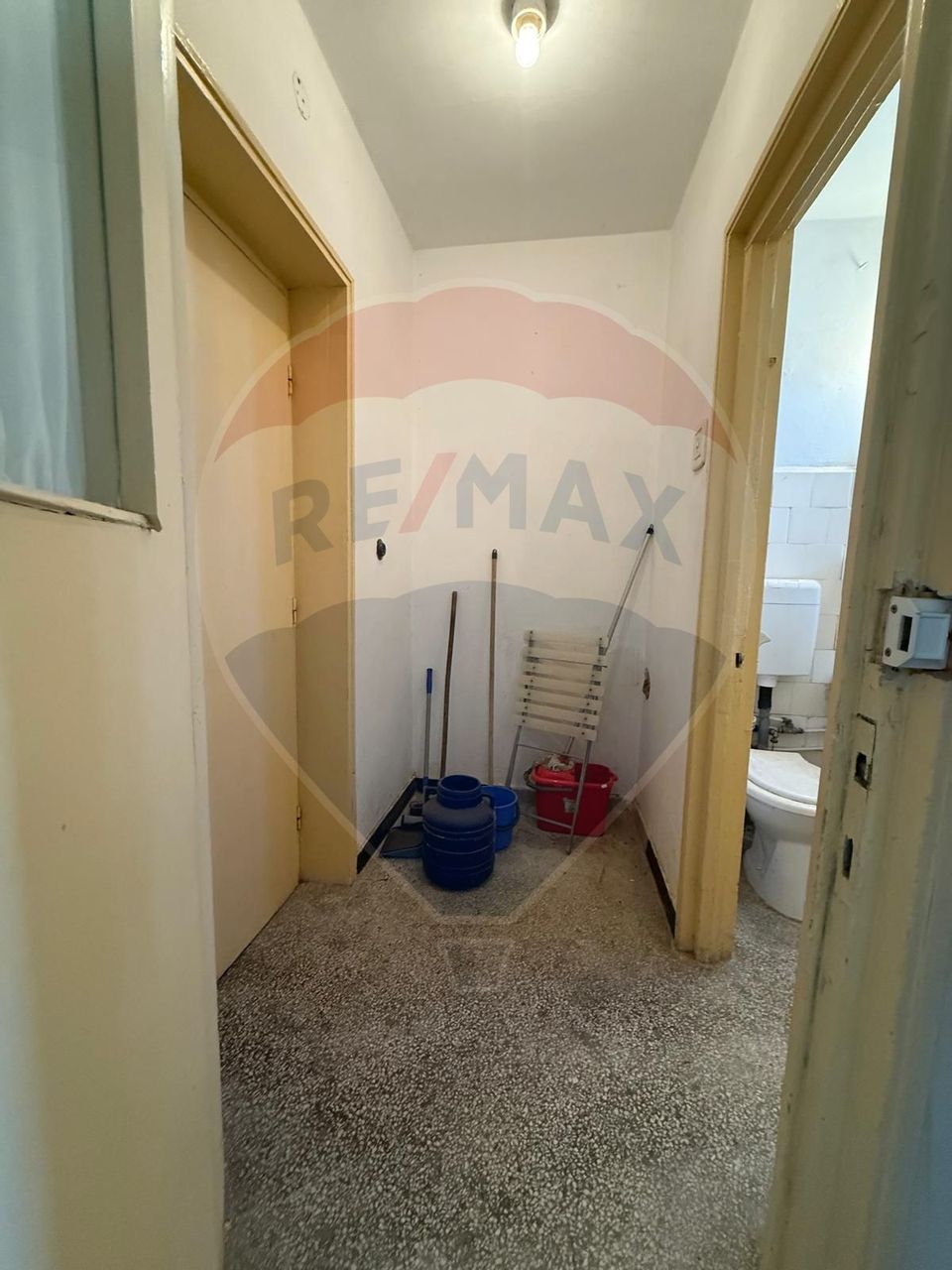 Apartament de vanzare 3 CAMERE în zona Spital Constanta