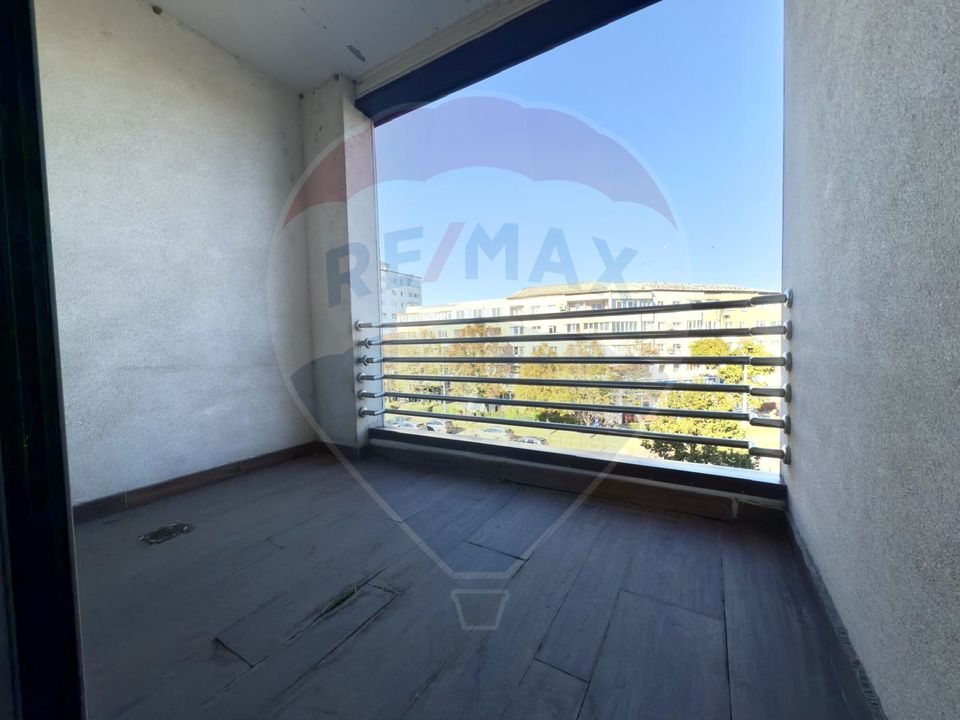 Spațiu comercial de 570 mp de închiriat în Supernova (fostul Cora)