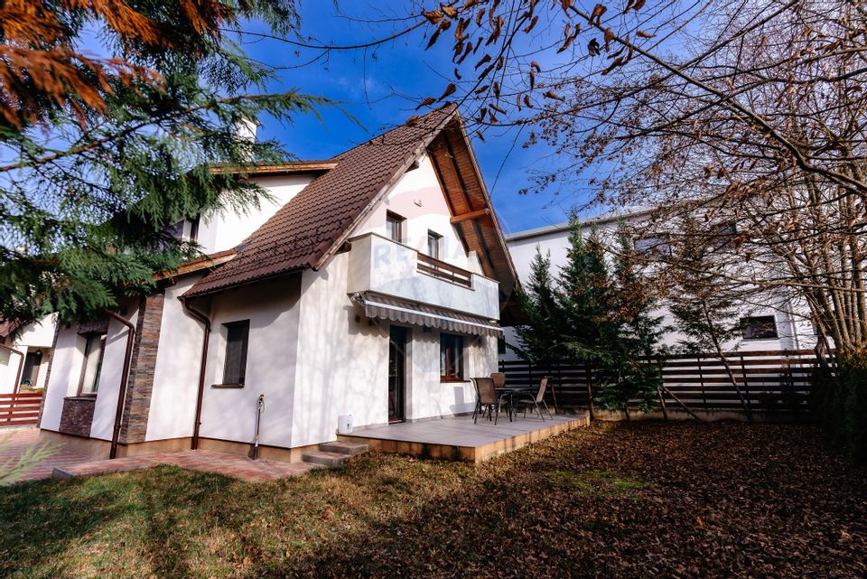 Închiriere casă/ vilă - 120 mp utili+ teren 249 mp– Pitești