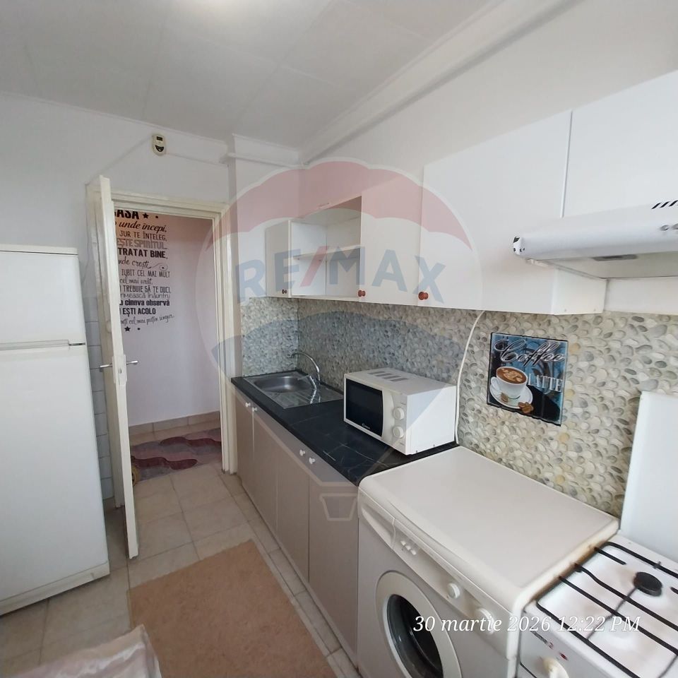 Giulesti - Vanzare apartament 3 camere - Spațios, luminos, balcon mare