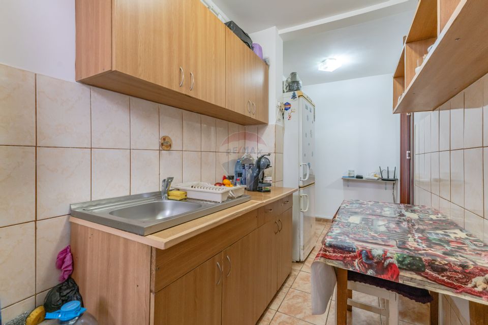 3 room Apartment for sale, Bartolomeu area