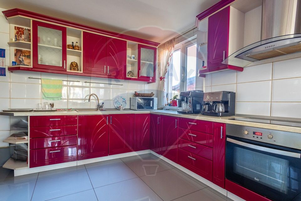 9 room Hotel / Pension for sale, Aurel Vlaicu area