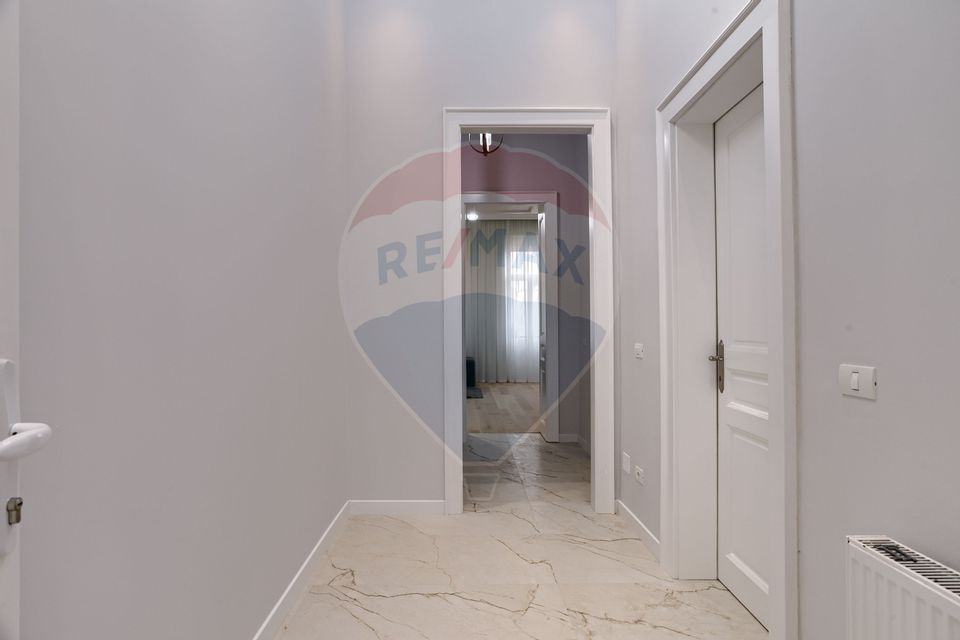 Apartament elegant într-o clădire istorică – Piața Mică, Arad