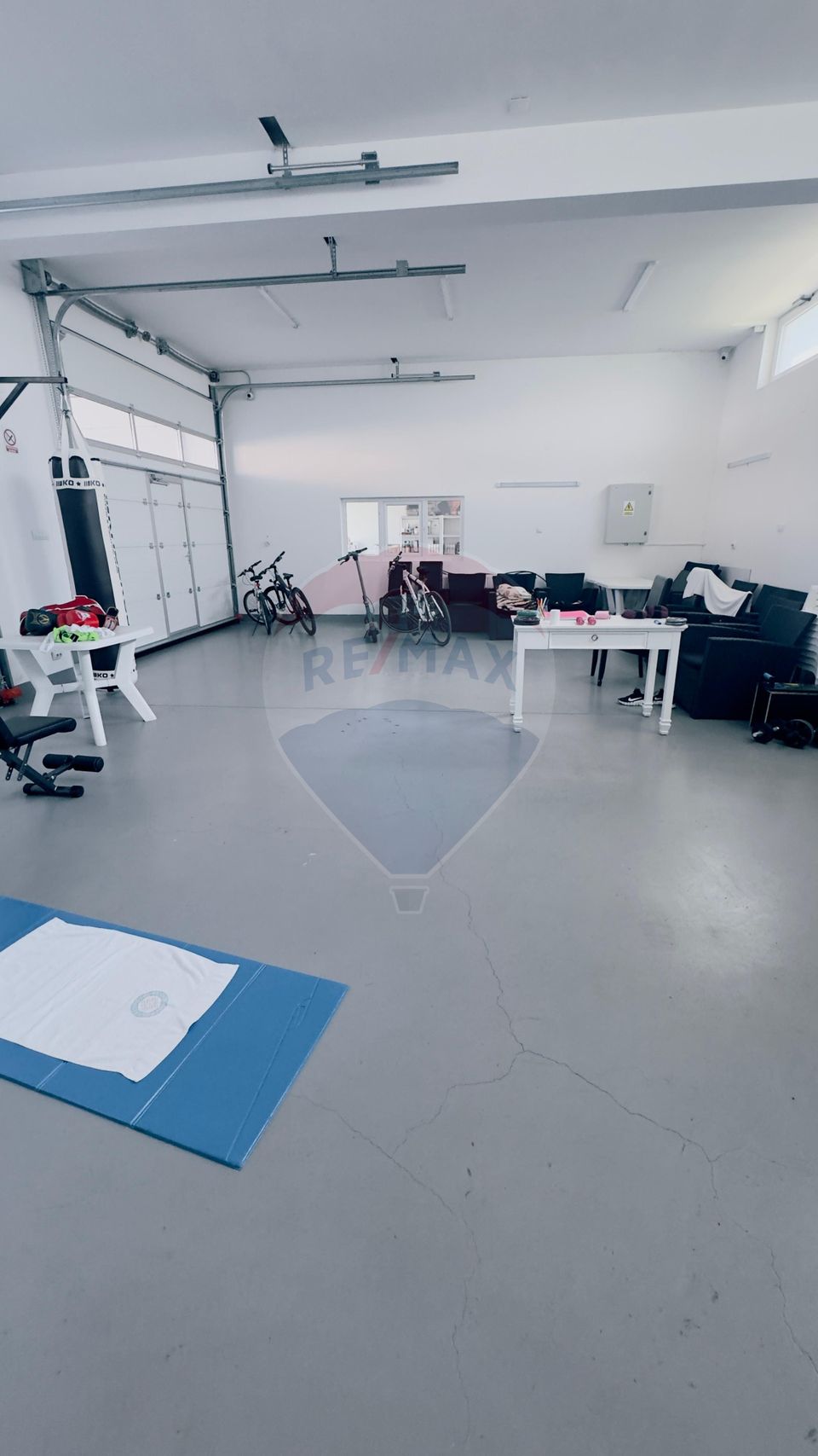 Proprietate premium în Filiași, locuință de lux cu spații comerciale