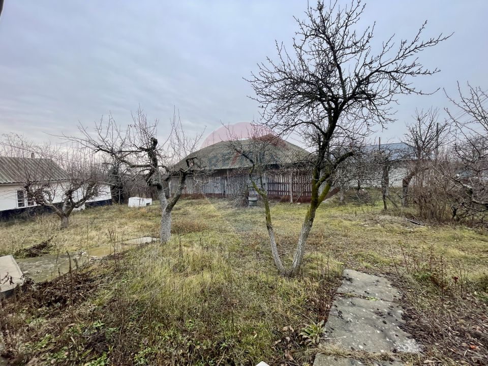 Casă cu teren  Neicu/Panciu