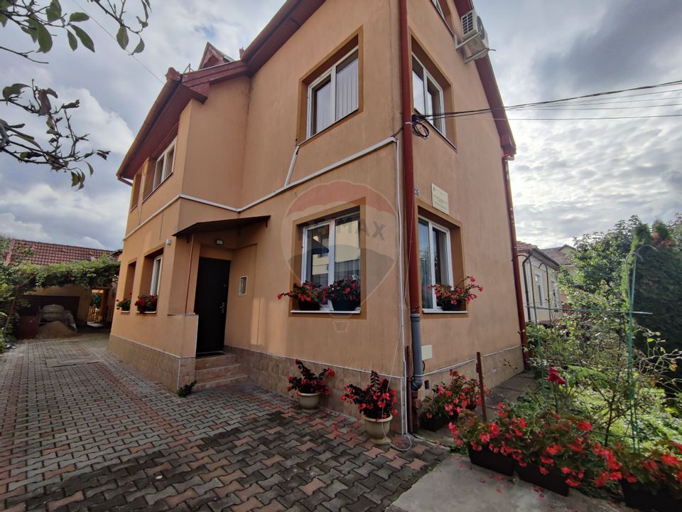 4 room House / Villa for rent, Gheorgheni area