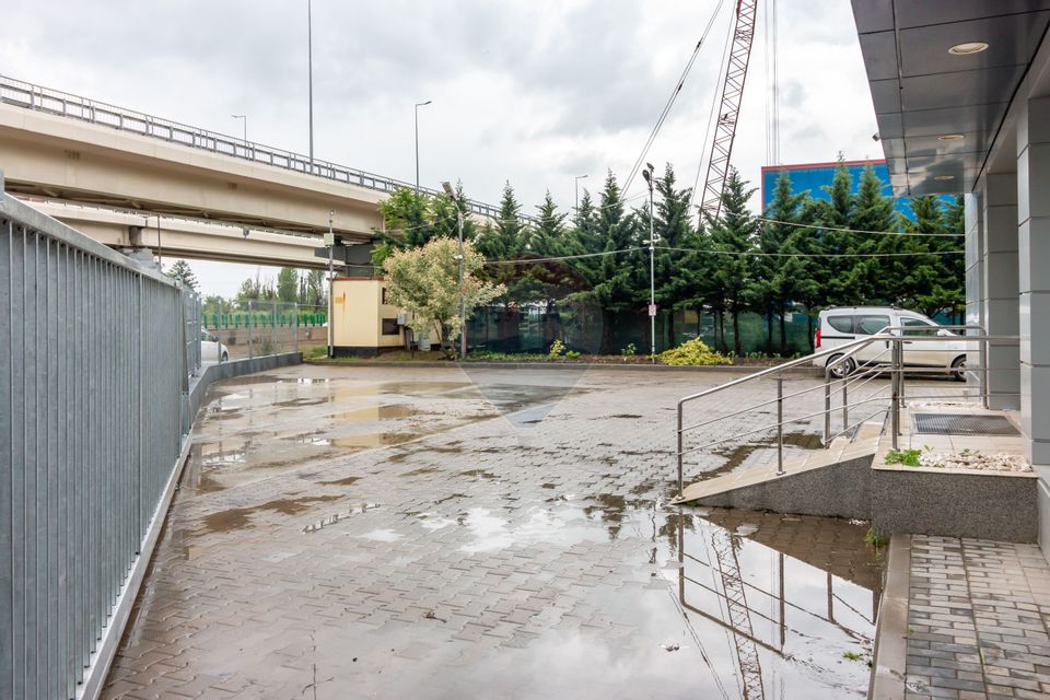 300sq.m Commercial Space for rent, Berceni area