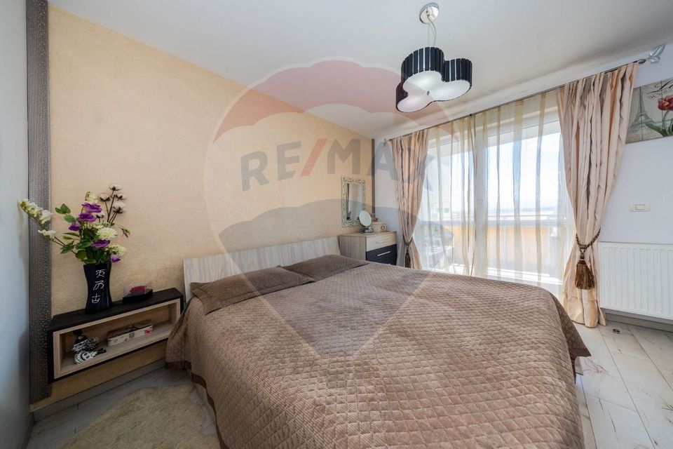 Apartament cu 3 camere, mobilat si utilat lux, în zona centrala!