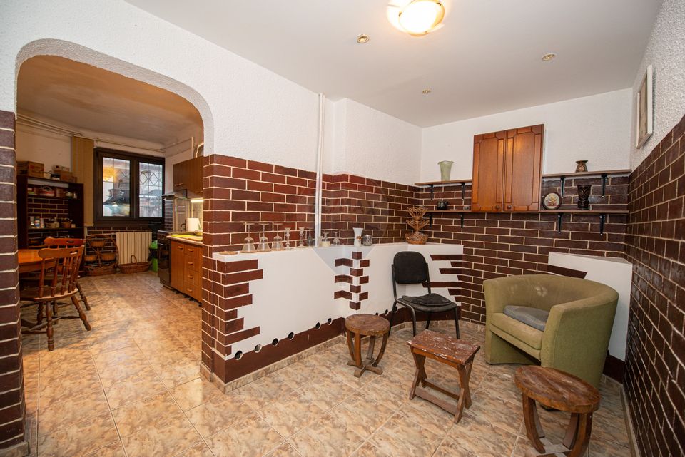 Vila de vanzare cu etaj Calea Calarasi Delea Veche