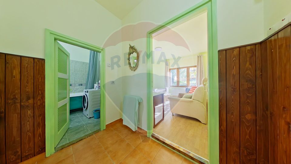 Casa individuala, 3 dormitoare, curte, langa UMF