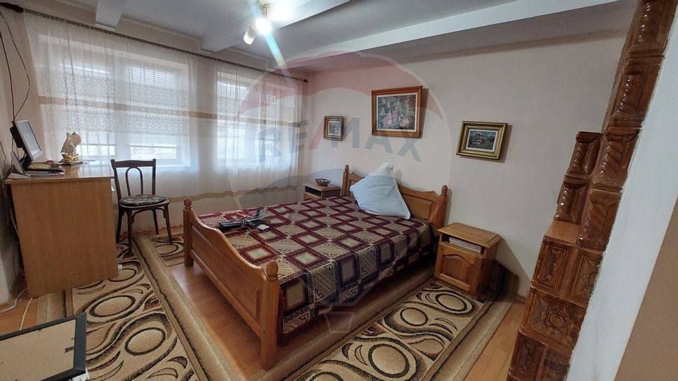 4 room House / Villa for sale