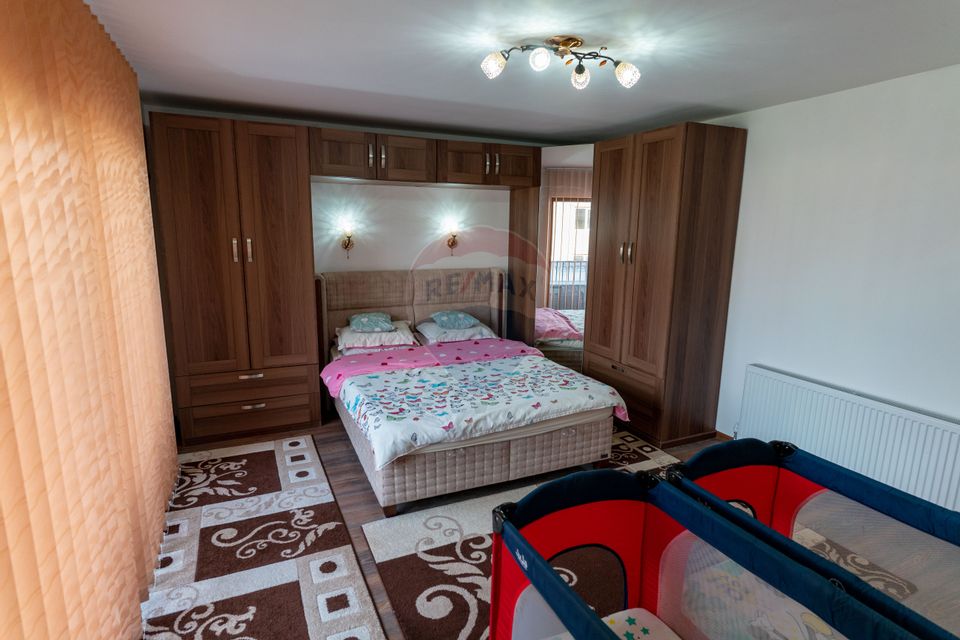 Special villa, 6 rooms , Simeria, jud. Hunedoara