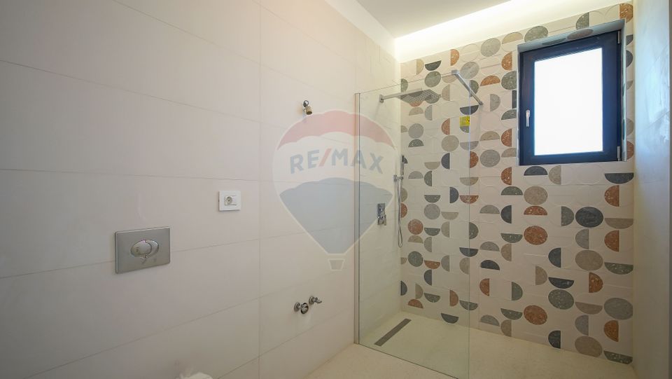 Casă / Vilă cu 5 camere de vânzare