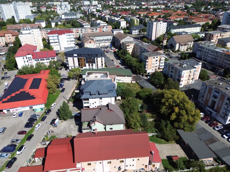 Spațiu / birouri în suprafață de 1200 / 1300 mp teren Central BM