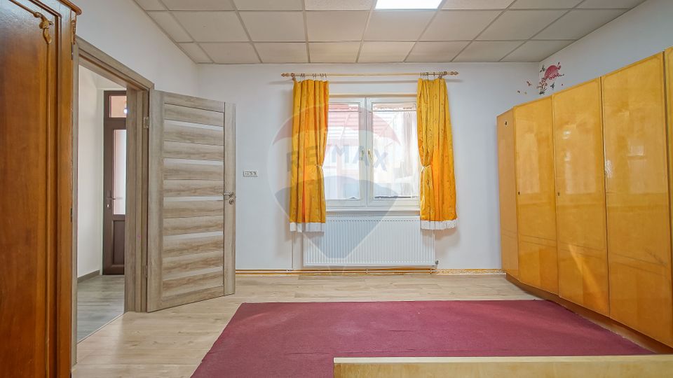 Apartament la casă cu curte proprie | Timișu de Jos | Comision 0