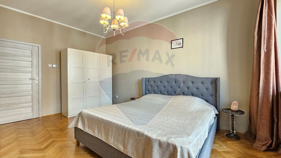Închiriez apartament PREMIUM cu 3 camere în zonă Ultracentrală
