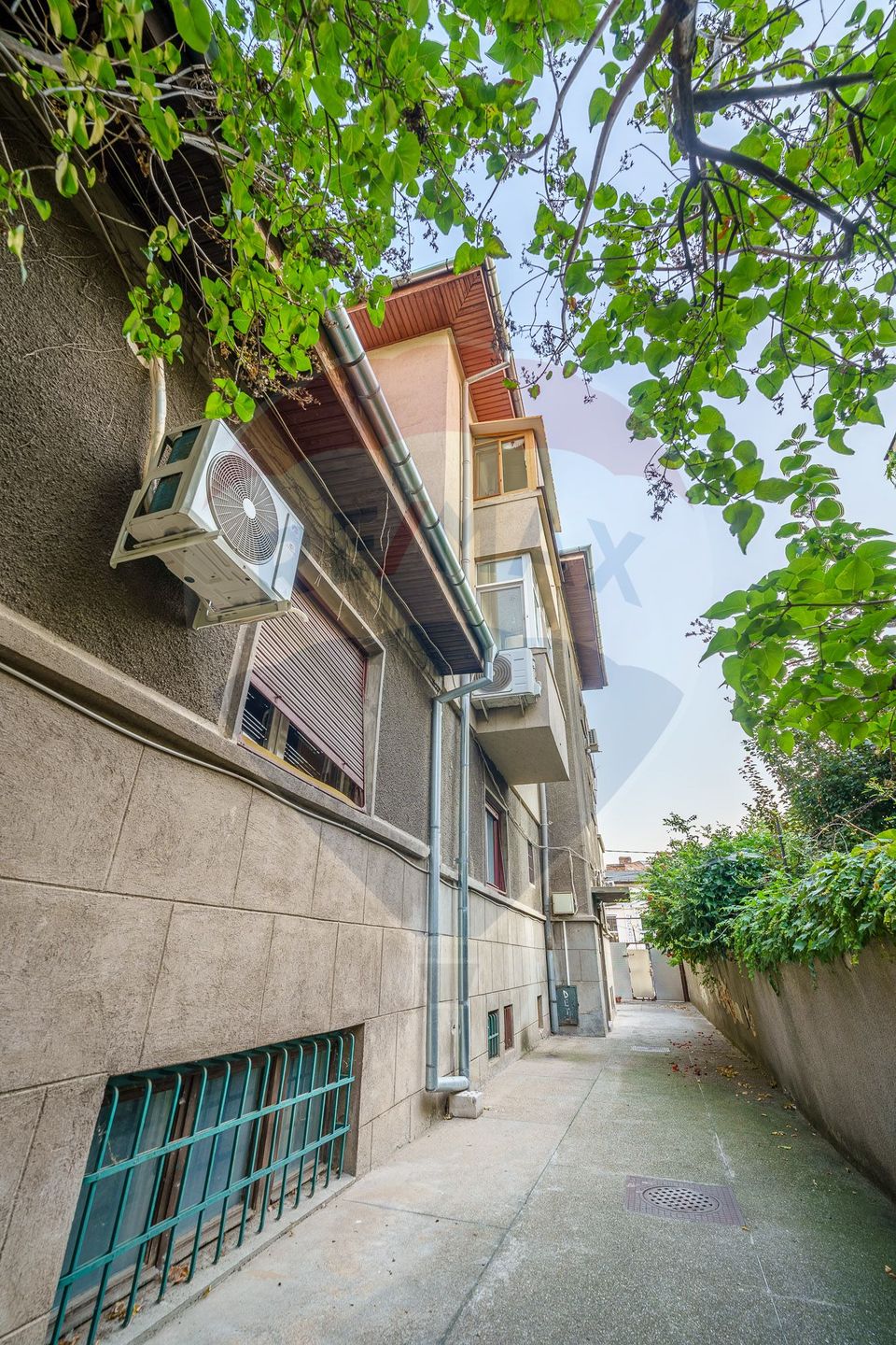 REZERVAT! Apartament cu 3 camere boxa si garaj - Matei Voievod