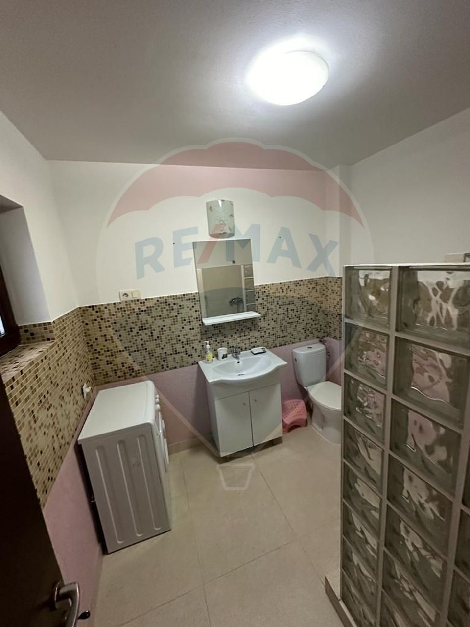 Apartament cu 2 camere etaj 1