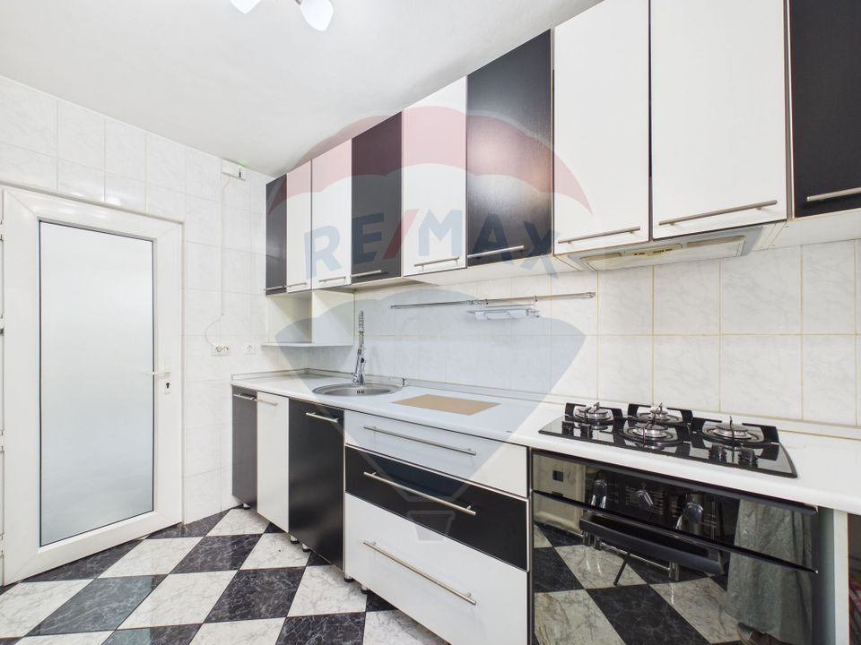 Apartament cu 2 camere de vânzare în zona Tineretului
