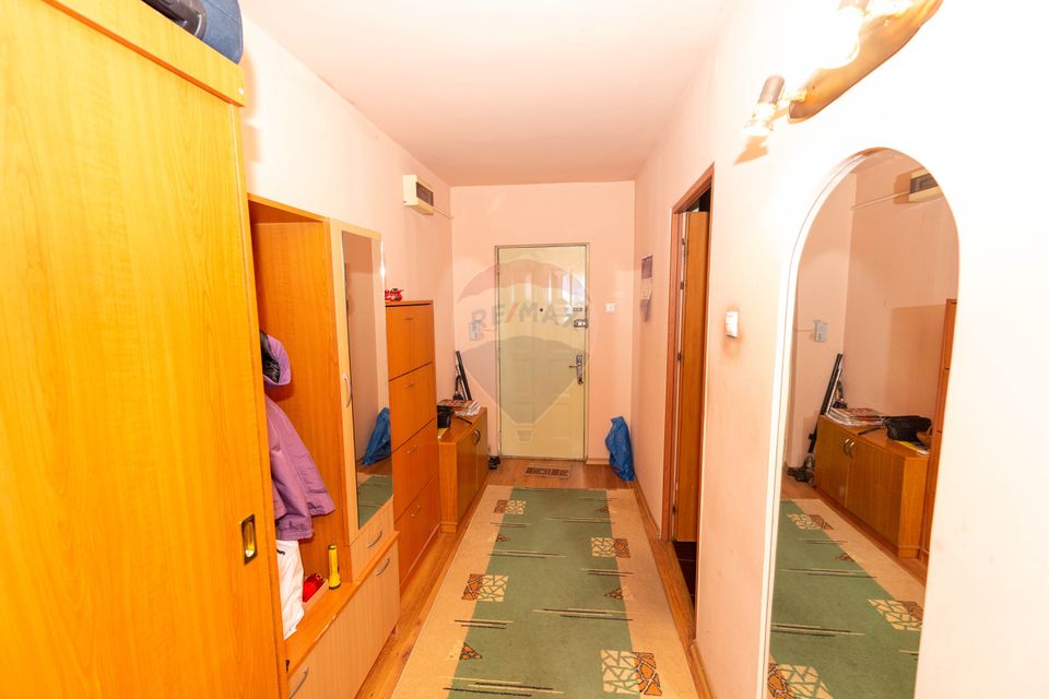 4 room Apartment for sale, Nerva Traian area