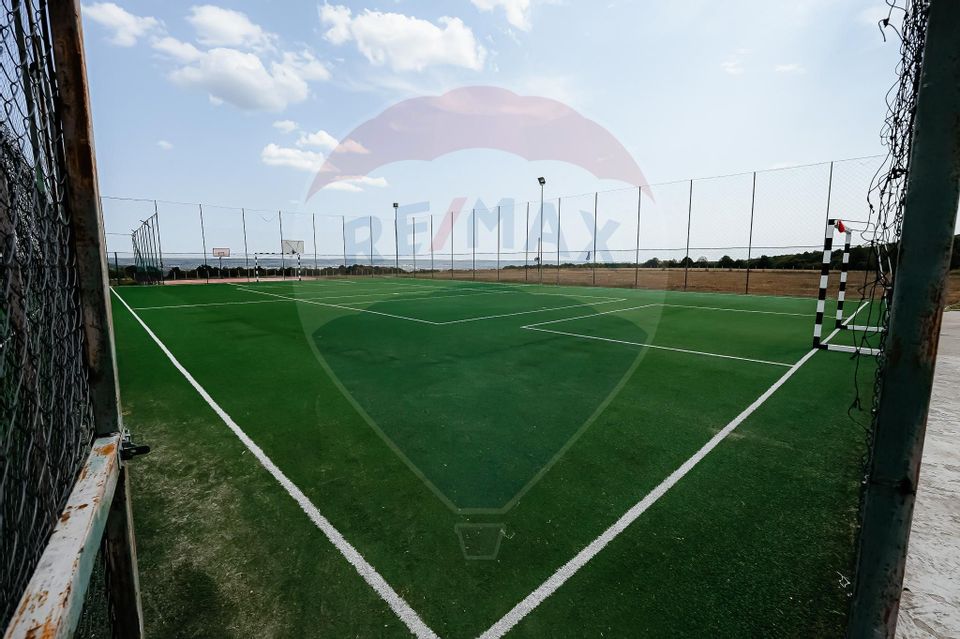 Camp & Conference Complex for sale in Arges