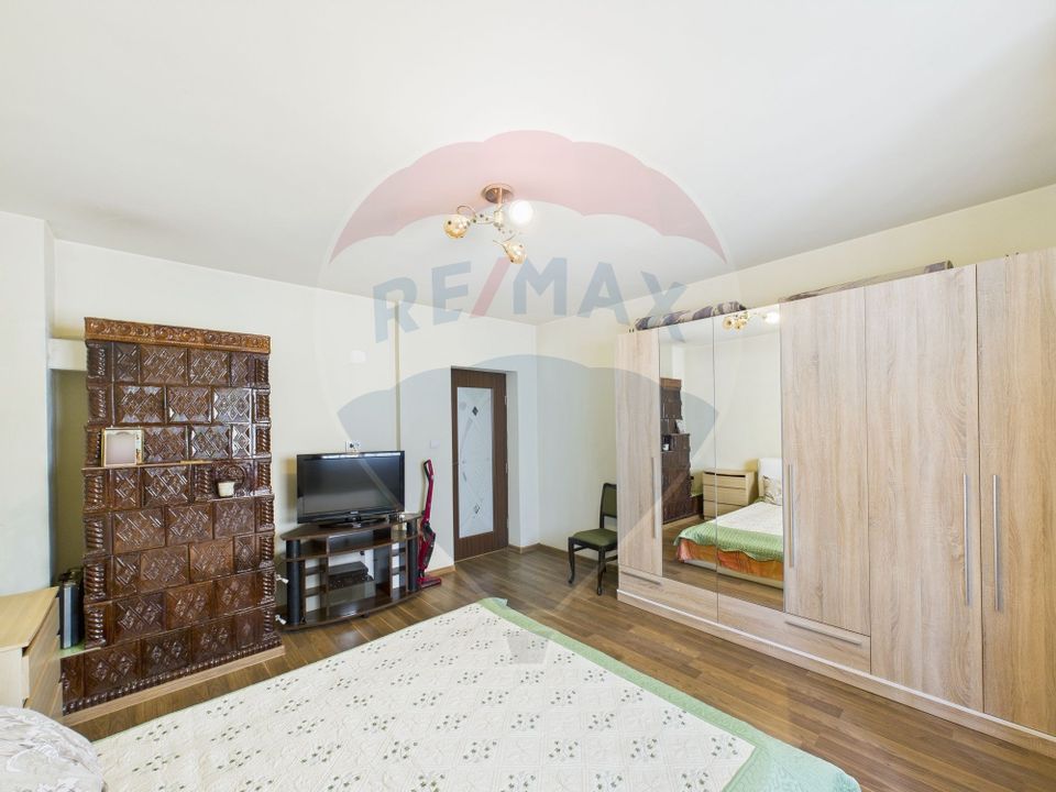 Casa spatioasa cu 5 camere si curte amenajata – Chitila